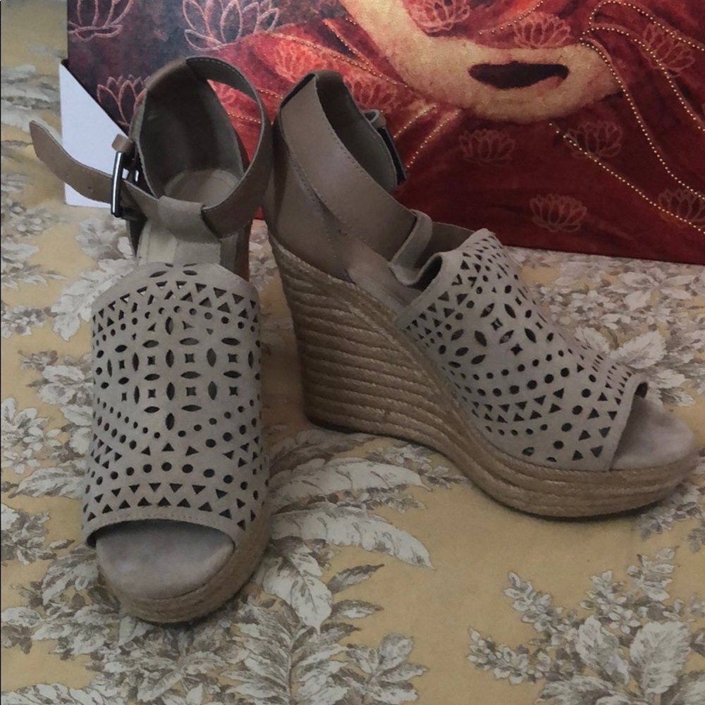 Marc Fisher platform
